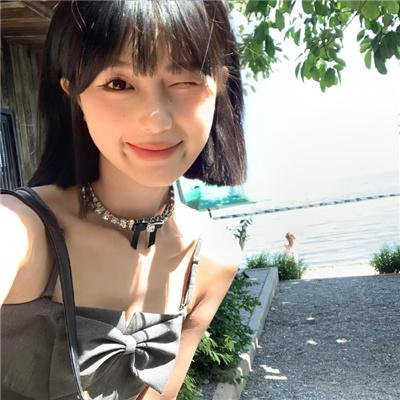 坡道上的红屋顶
